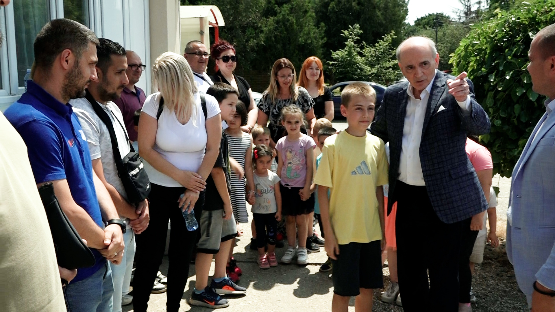 Kanjiza, ministar za brigu o selu Milan Krkobabic u poseti selima na teritoriji opstine Kanjiza, pokrivanje Kanjiza, ministar za brigu o selu Milan Krkobabic u poseti selima na teritoriji opstine Kanjiza, pokrivanje